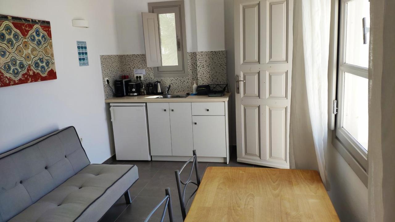 Apartment For 2-3 People Megalochori  Buitenkant foto